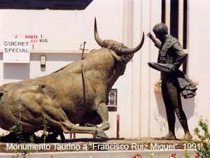 1991_monumentotaurinoruizmiguel