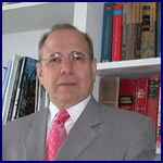 Haga click para ver Currículum Vitae, Dr. Rolando Hernández Pérez